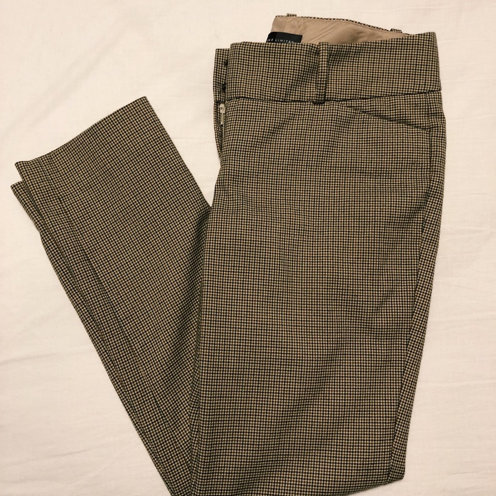 Stylish houndstooth pants